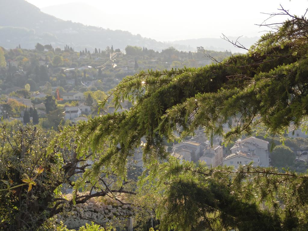 La Tourrette Bed and Breakfast Tourrettes-sur-Loup Εξωτερικό φωτογραφία